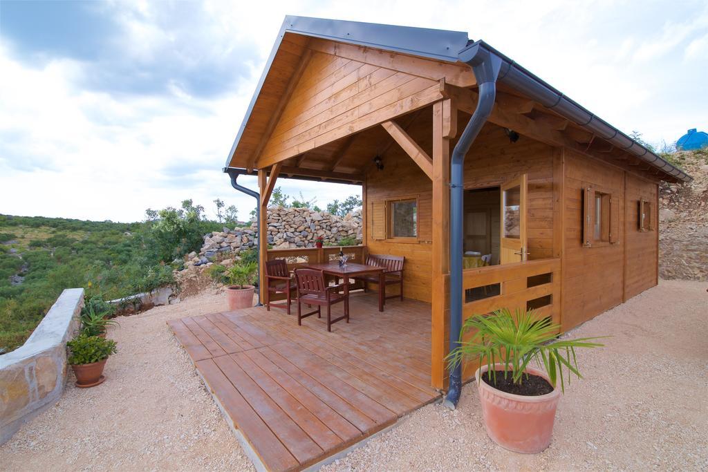 Marina House * Drage